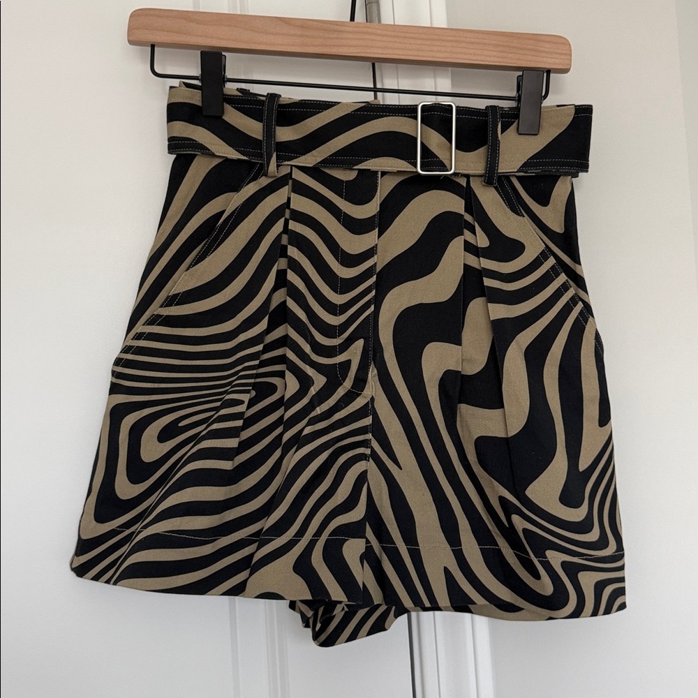 Matthew Bruch Safari Resort Twill Collar Neck Shirt and Pleated Shorts Size XS - Picture 4 of 16